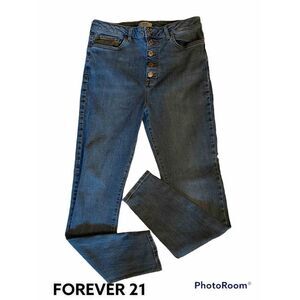 Forever 21 SZ 29 Woman’s JR Medium Wash Factory Faded Skinny Fit Jeans
